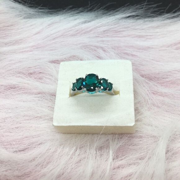 Turquoise Crystal Ring - Picture 1 of 2